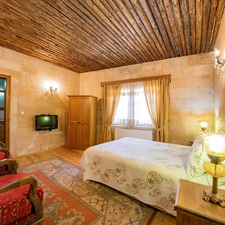 Upper Greek House 3*