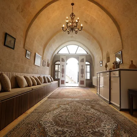 Upper Greek House 3*