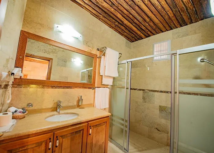 Upper Greek House Hotel