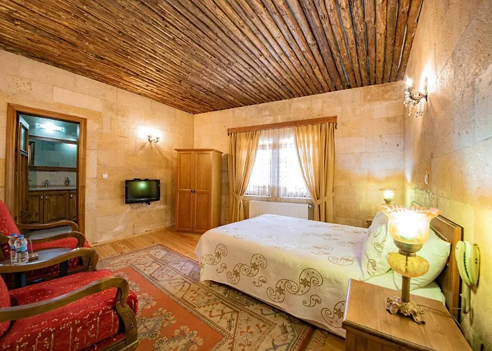 Upper Greek House 3*