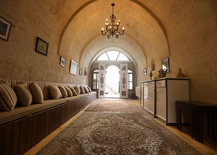 Upper Greek House 3*