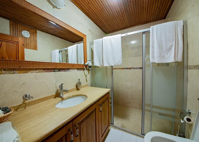 Upper Greek House Hotel